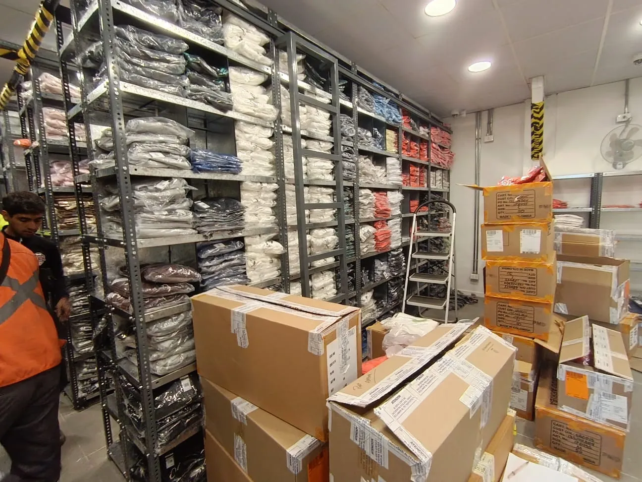 Sistema de Ángulo Ranurado para Retail Deportivo - foto 2